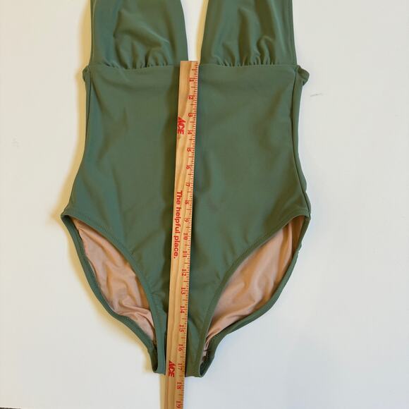 J. Crew V Neck One Piece Bathing Swim Suit Green EUC Medium Spring Break Lined - Picture 9 of 9